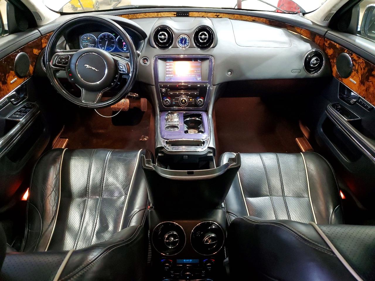 JAGUAR XJL 2011 — 9