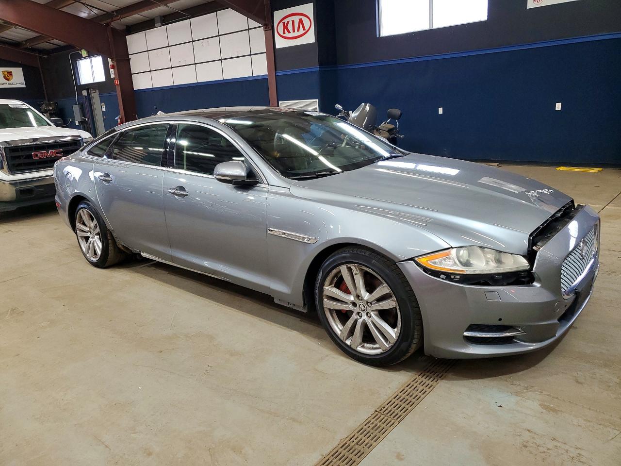 JAGUAR XJL 2011 — 5