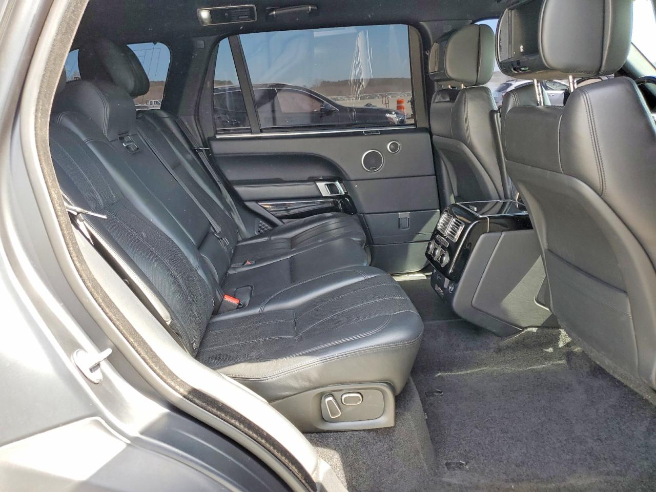 LAND ROVER RANGE ROVER 2015 — 12