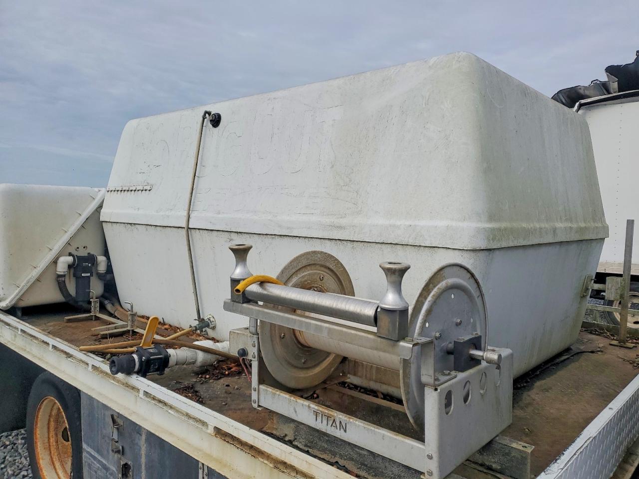 ISUZU NPR HD 2019 — 11