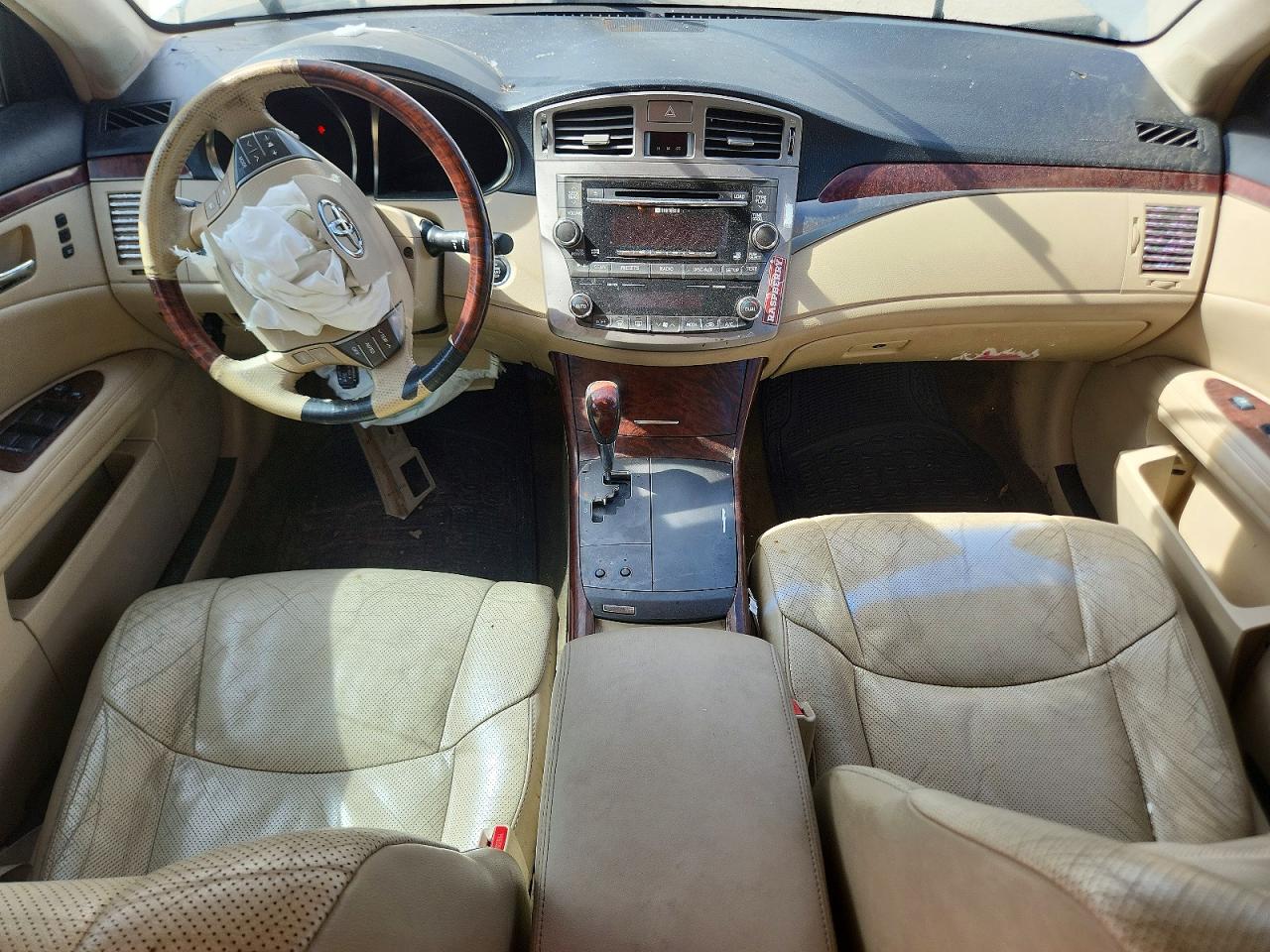 TOYOTA AVALON 2011 — 9