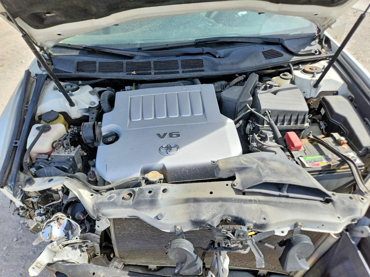 TOYOTA AVALON 2011 — 12