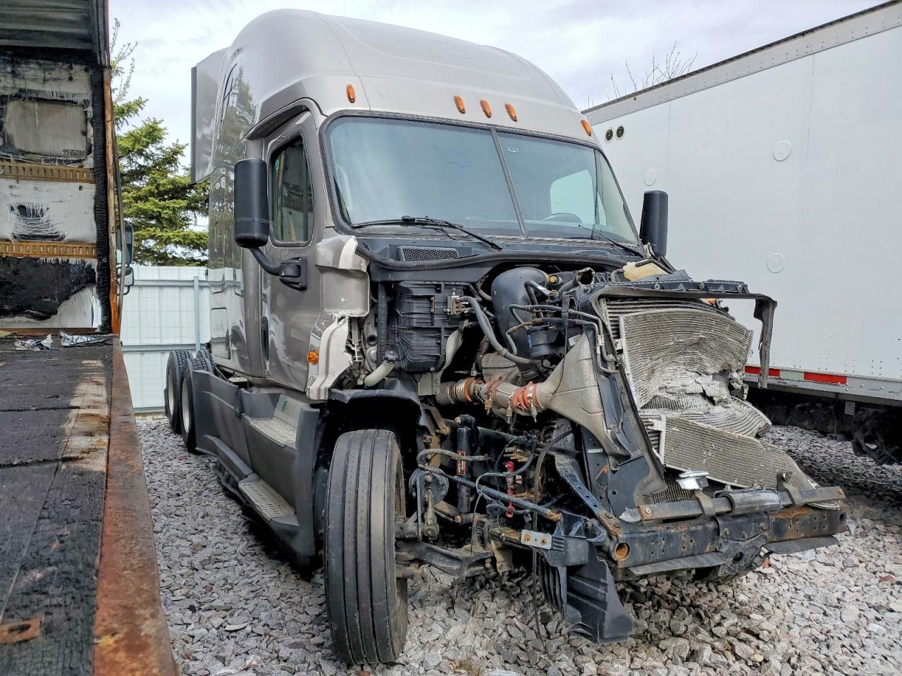 2017 FREIGHTLINER CASCADIA 125