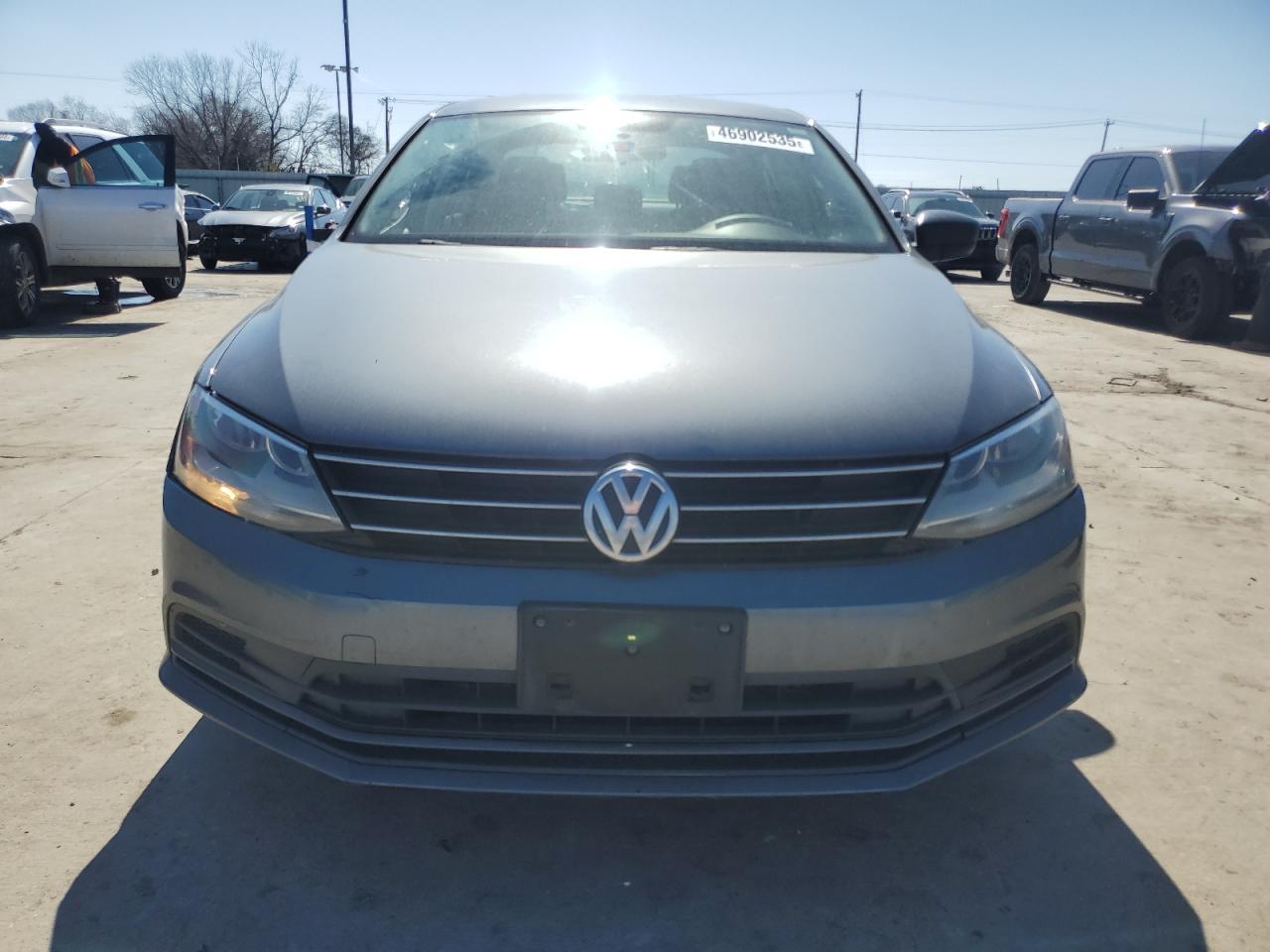 VOLKSWAGEN JETTA 2015 — 6