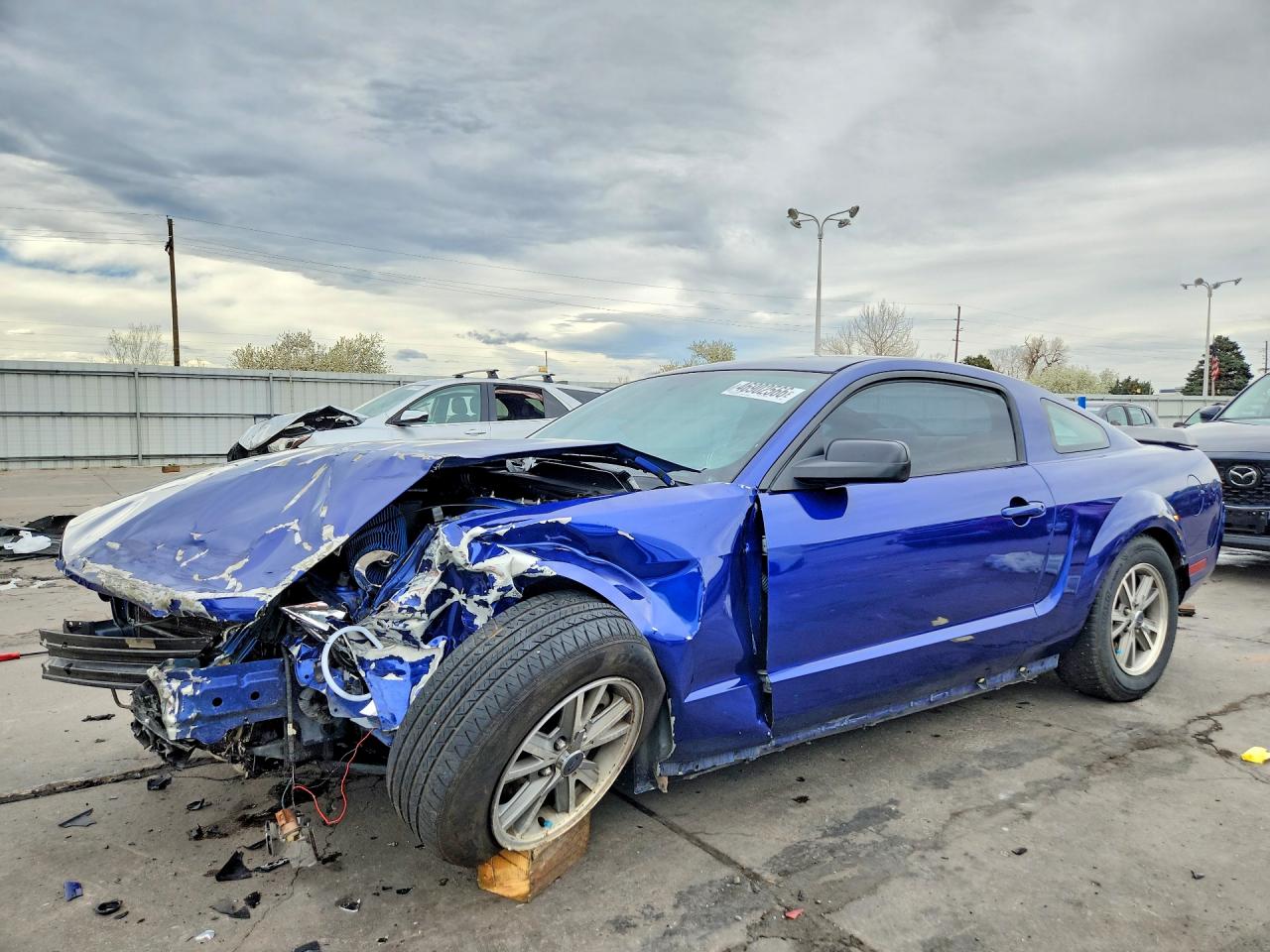 FORD MUSTANG 2005 — 2