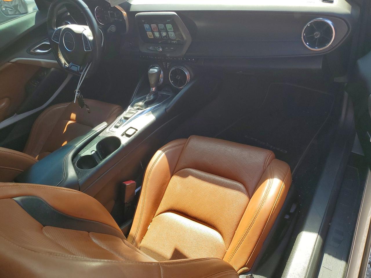 CHEVROLET CAMARO 2016 — 9