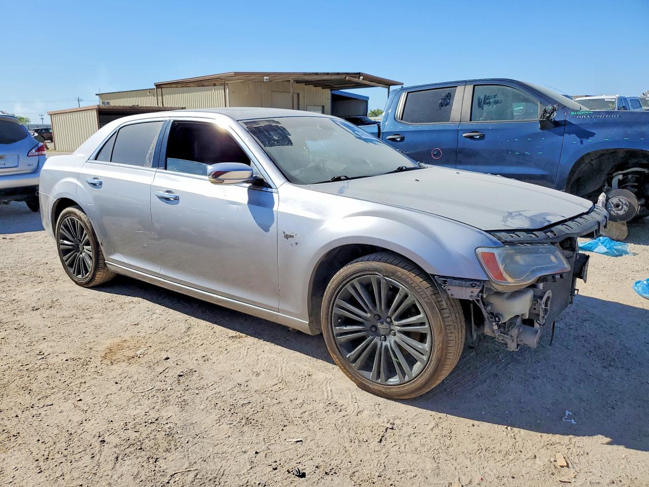 2011 CHRYSLER 300C
