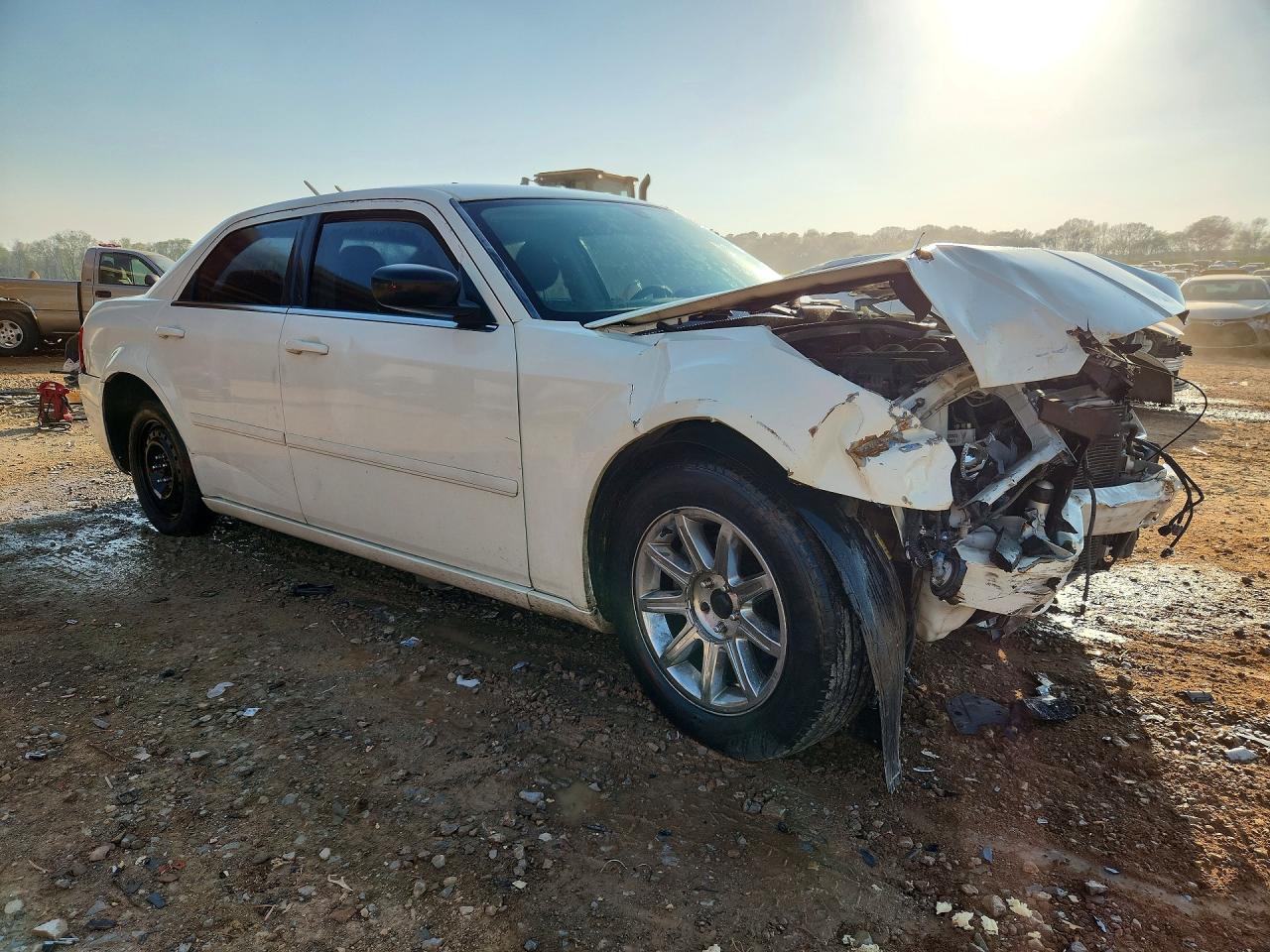 CHRYSLER 300 2005 — 5