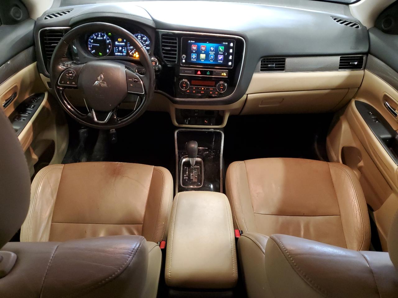MITSUBISHI OUTLANDER 2019 — 9
