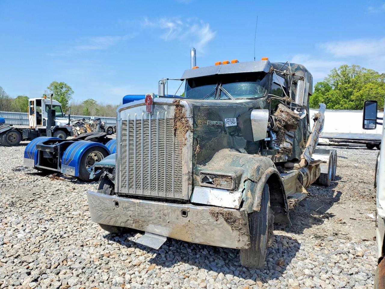 KENWORTH CONSTRUCTION 2013 — 3