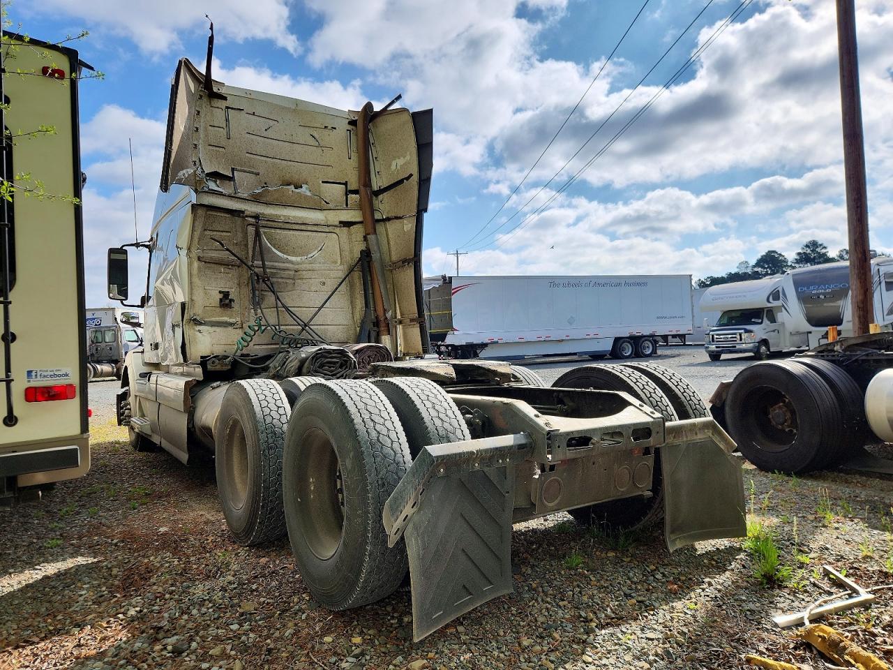 VOLVO VNL 2011 — 4
