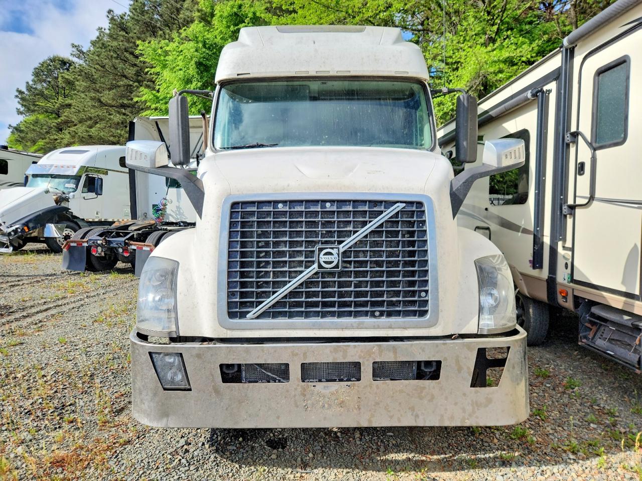 VOLVO VNL 2011 — 8