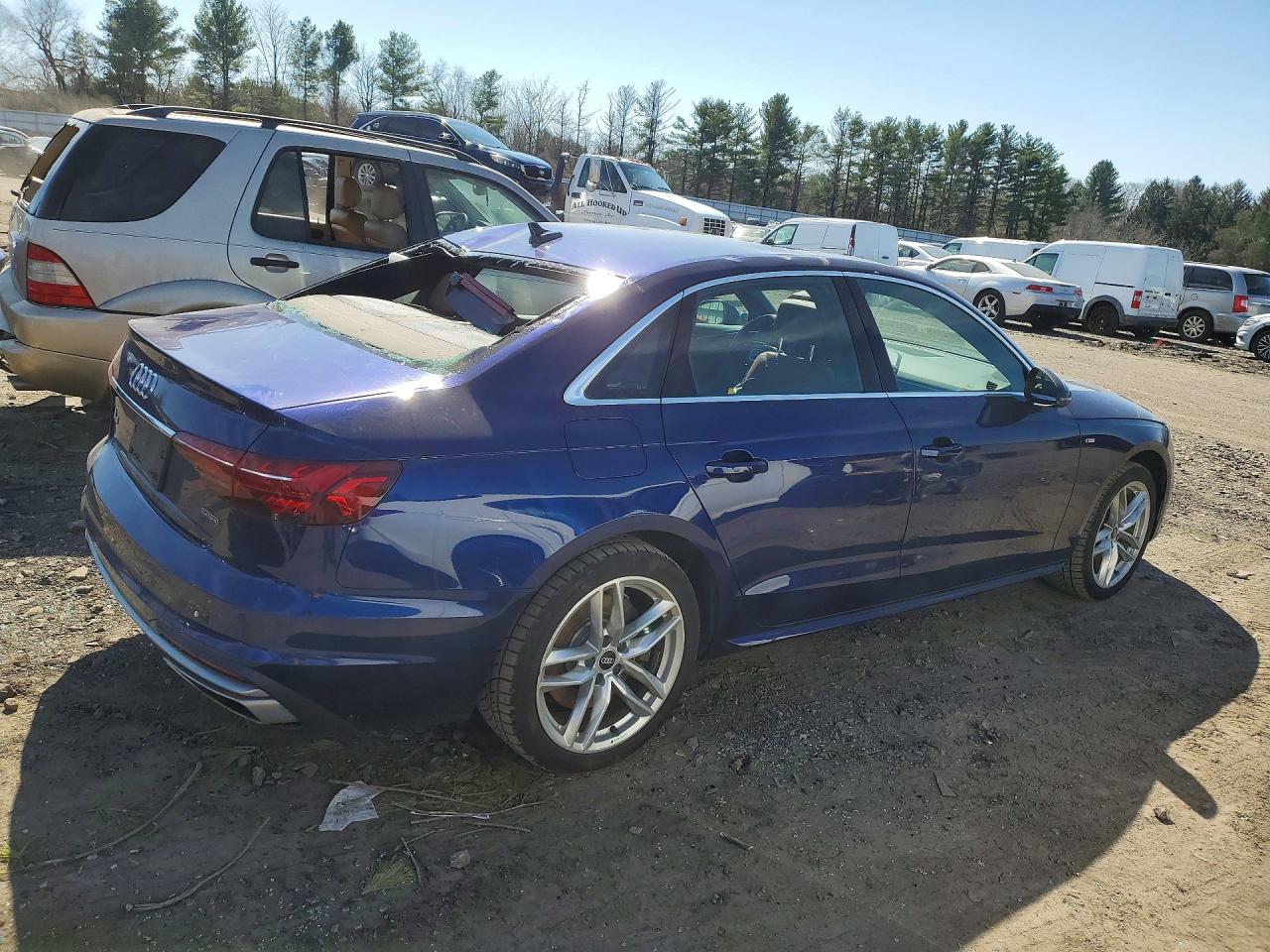 AUDI A4 2021 — 4