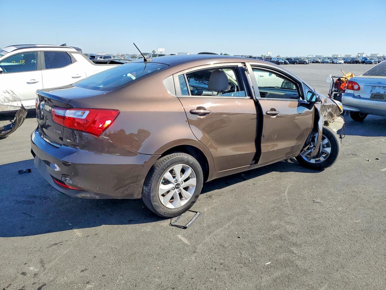 KIA RIO 2017 — 4