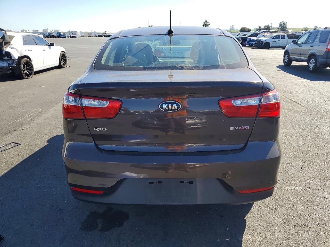 KIA RIO 2017 — 7