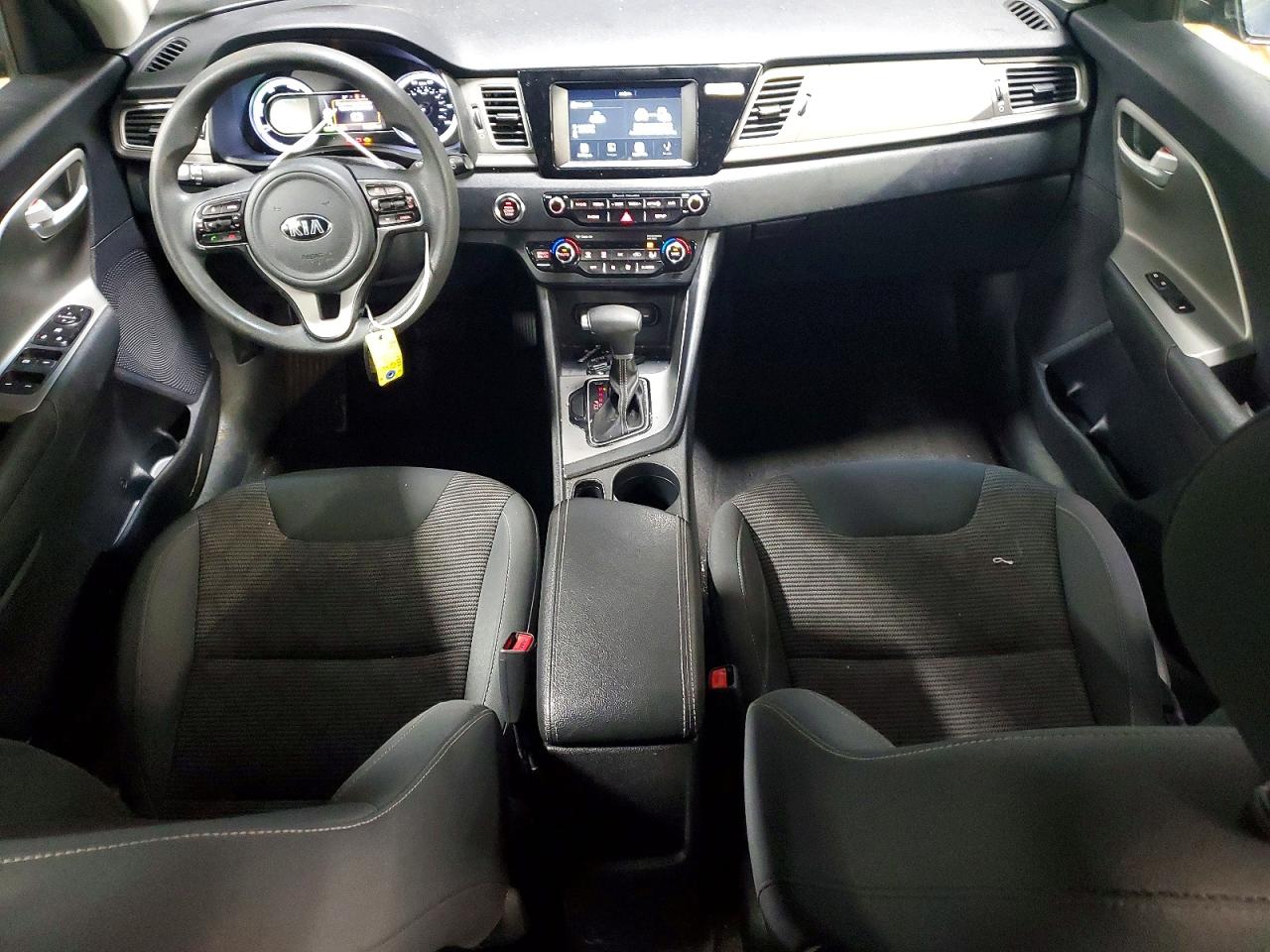 KIA NIRO 2018 — 9