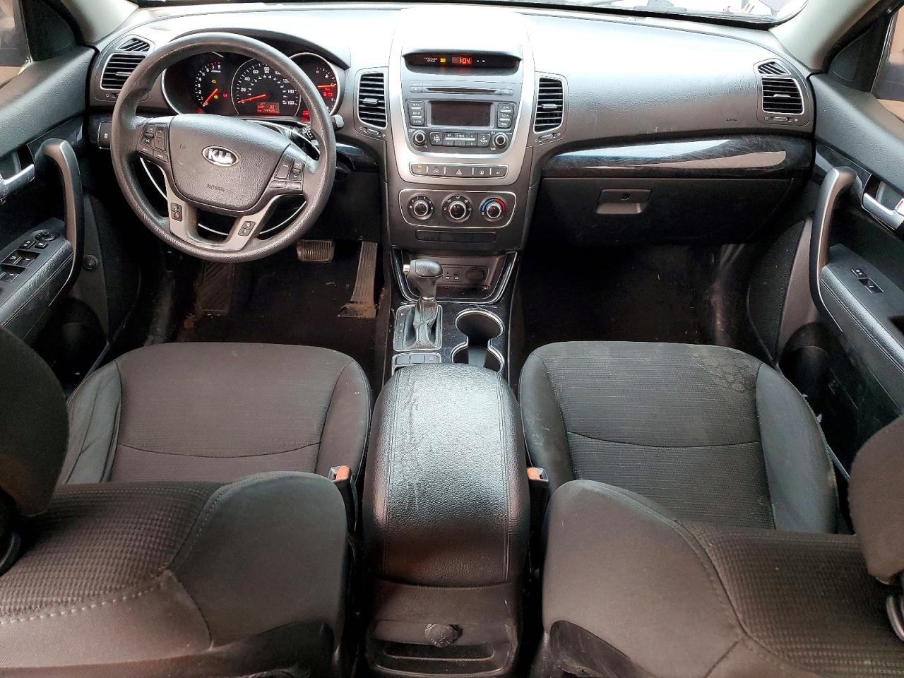 KIA SORENTO 2015 — 9