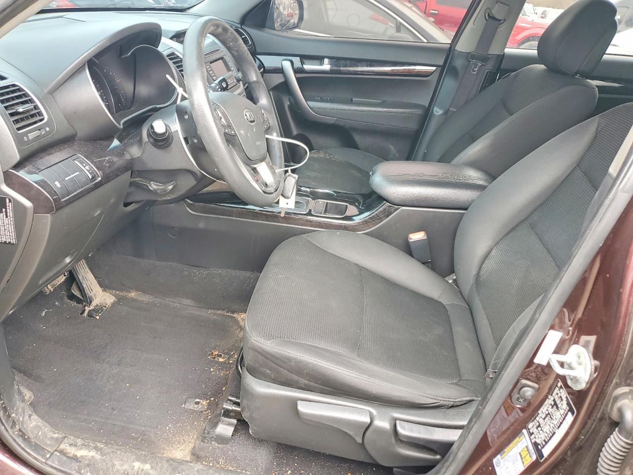 KIA SORENTO 2015 — 8