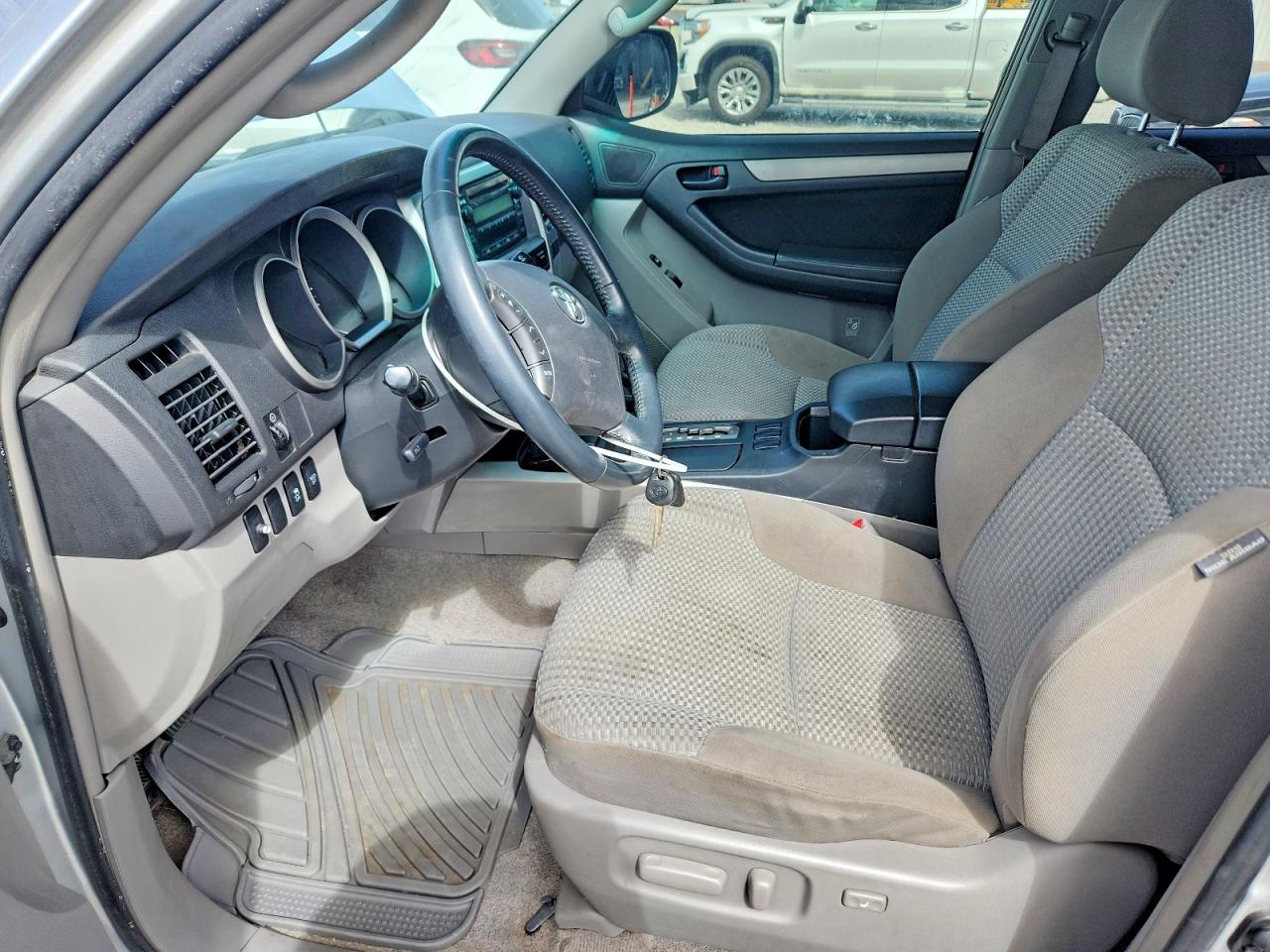 TOYOTA 4RUNNER 2008 — 8