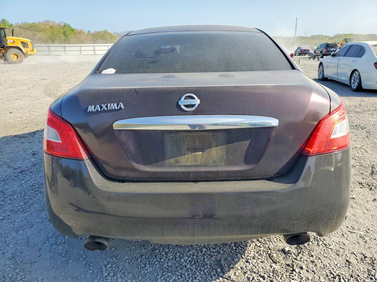 NISSAN MAXIMA 2010 — 7