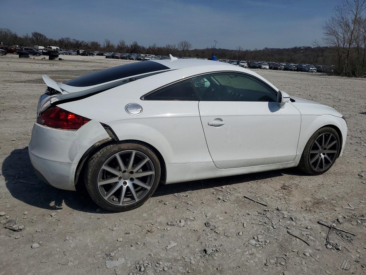 AUDI TT 2010 — 4