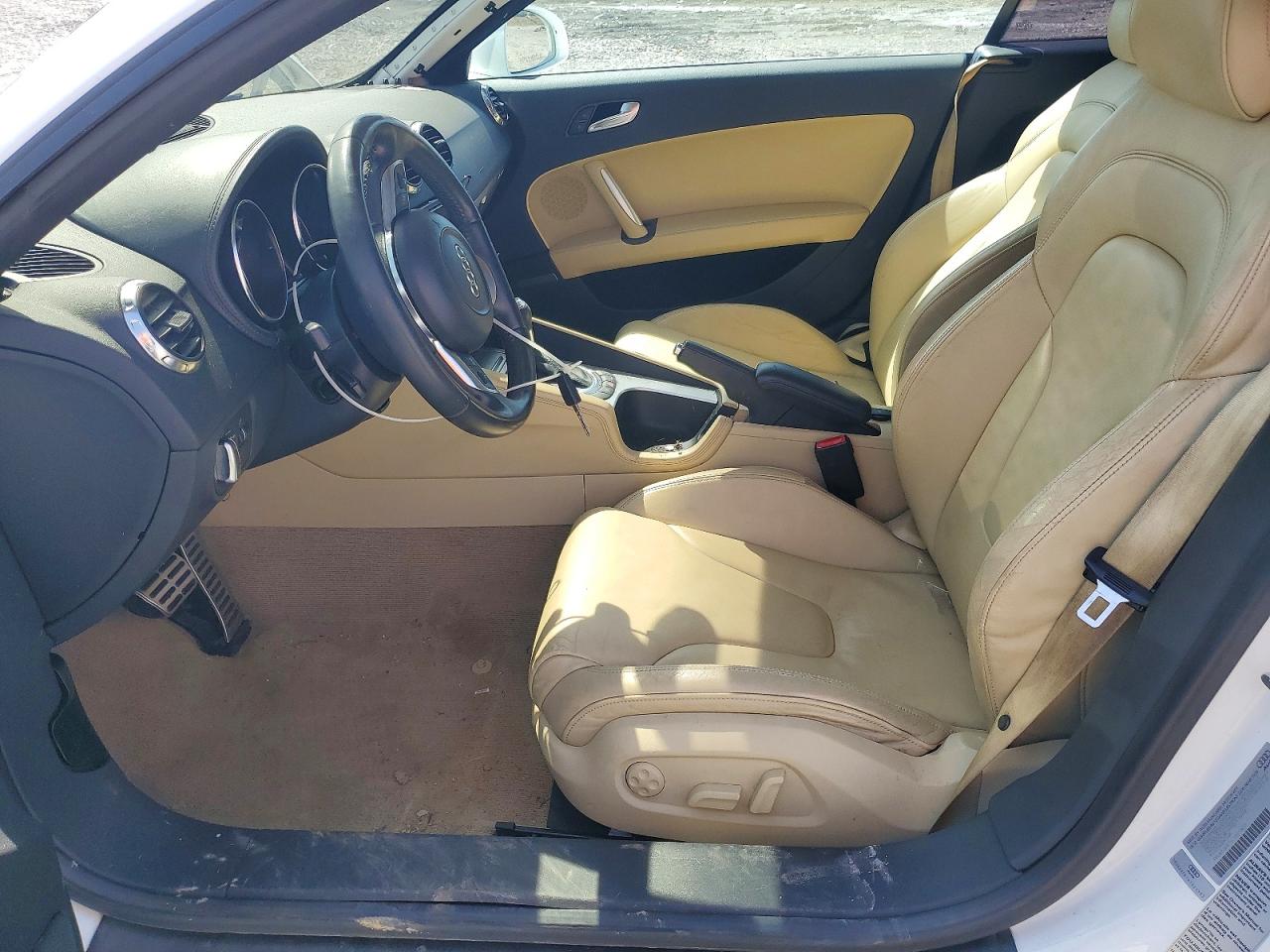 AUDI TT 2010 — 8