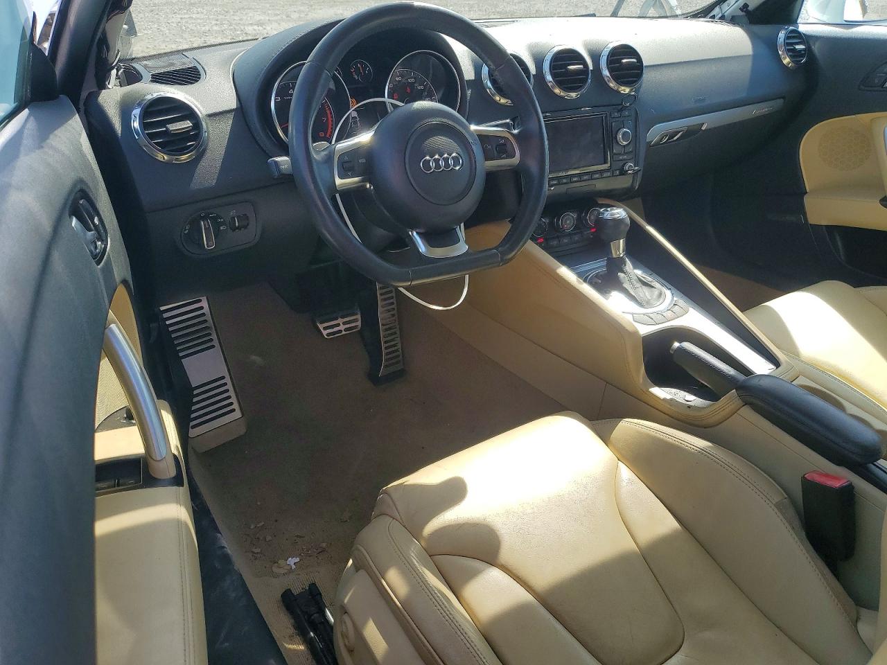AUDI TT 2010 — 9