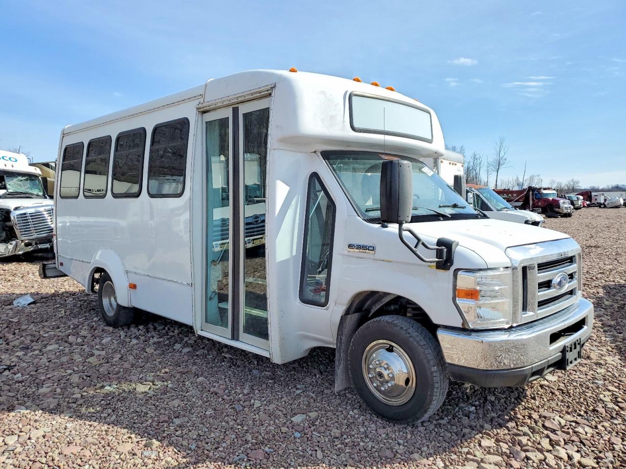 FORD ECONOLINE 2017 — 2