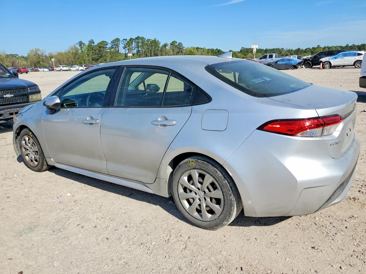 TOYOTA COROLLA  LE 2022 — 3
