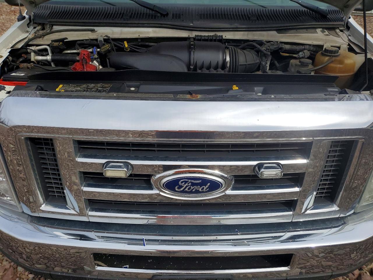 FORD ECONOLINE 2014 — 13