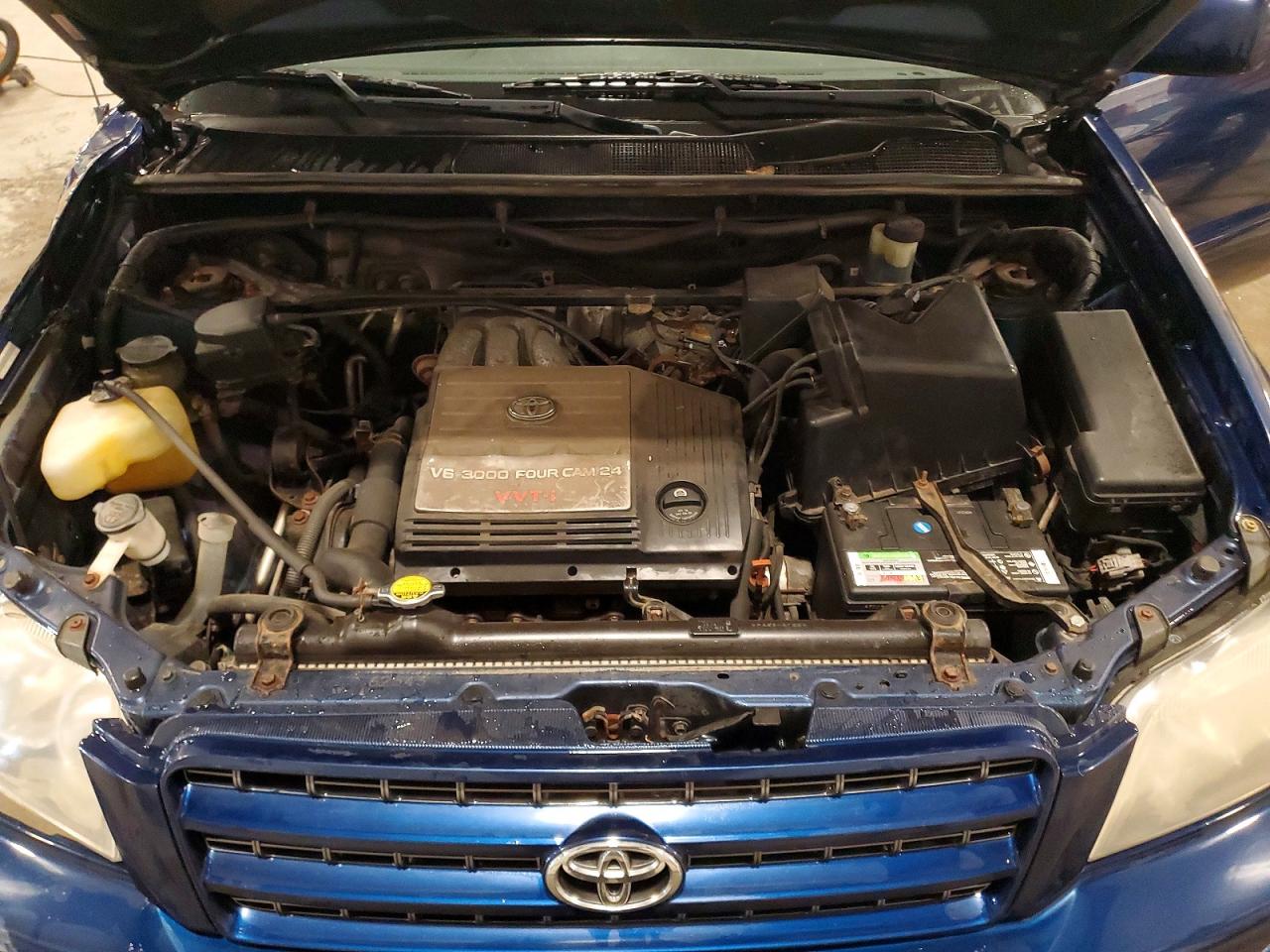 TOYOTA HIGHLANDER 2003 — 13