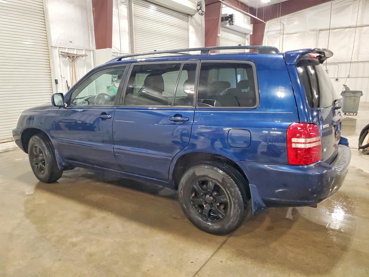 TOYOTA HIGHLANDER 2003 — 3