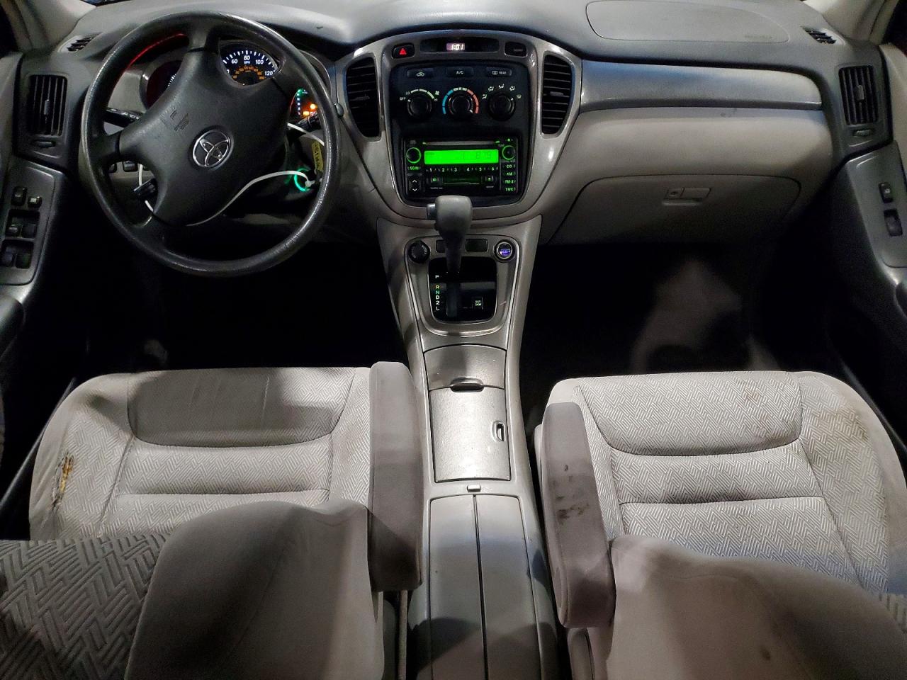 TOYOTA HIGHLANDER 2003 — 9