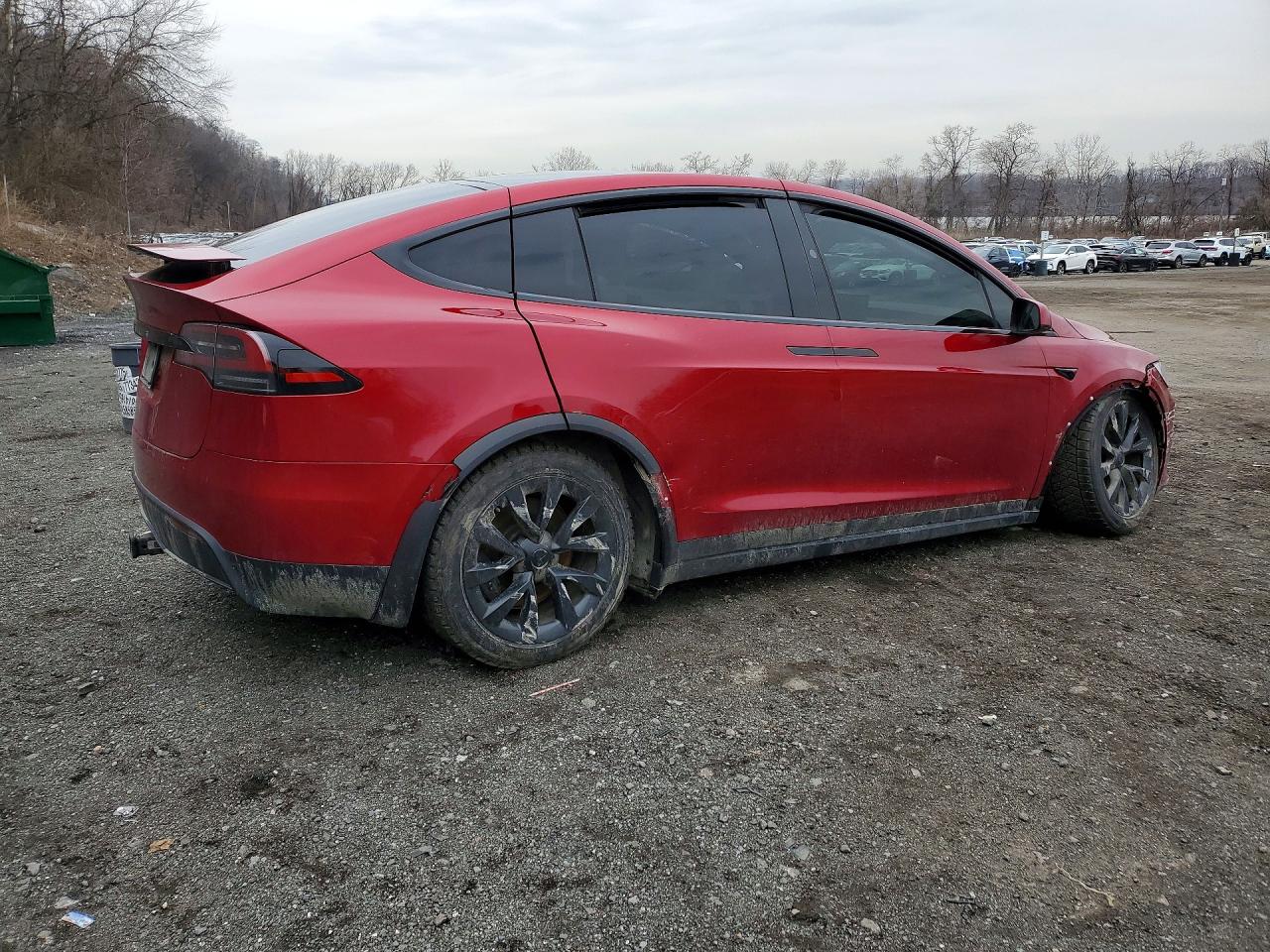 TESLA MODEL X 2023 — 4