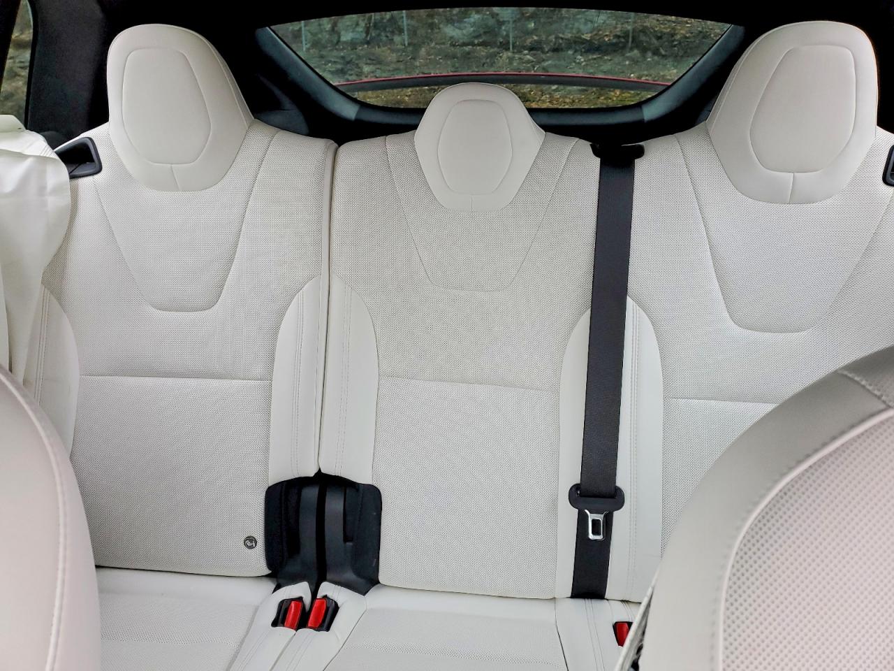 TESLA MODEL X 2023 — 11