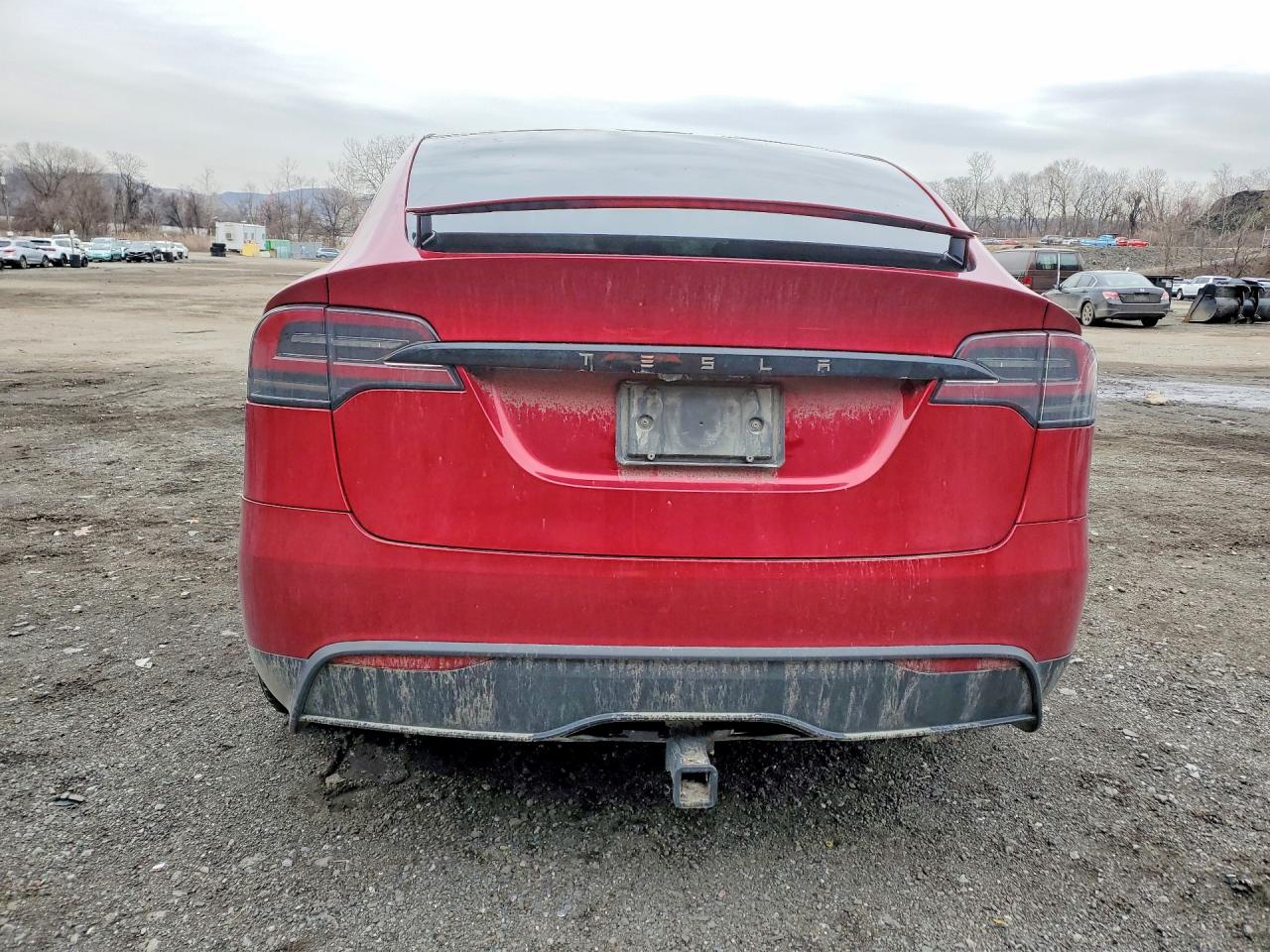 TESLA MODEL X 2023 — 7