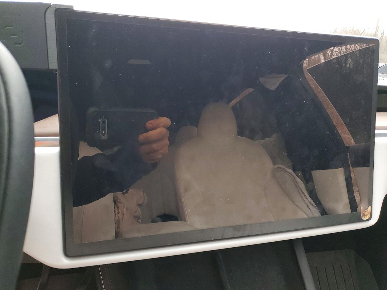 TESLA MODEL X 2023 — 10