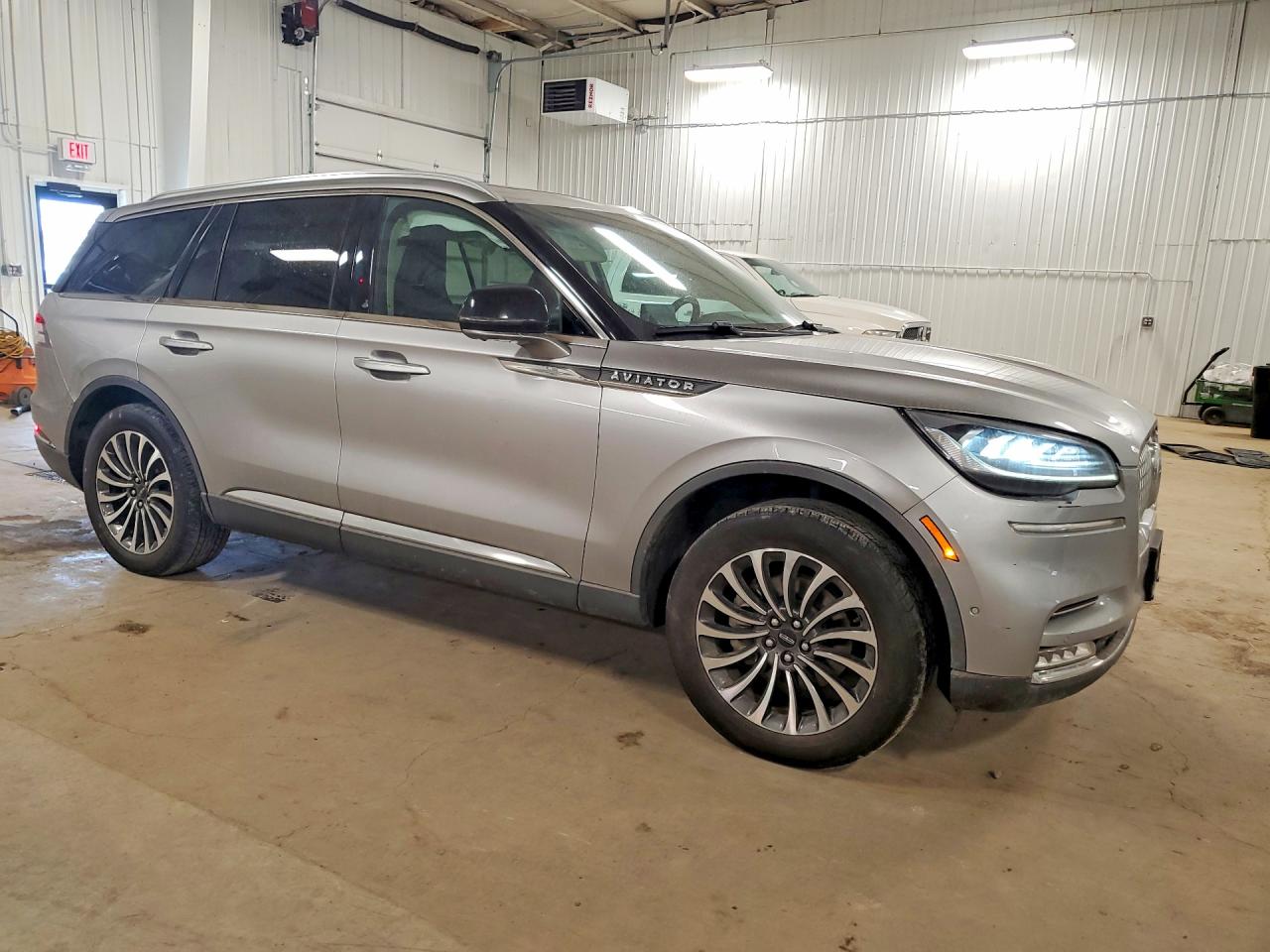 LINCOLN AVIATOR 2021 — 5
