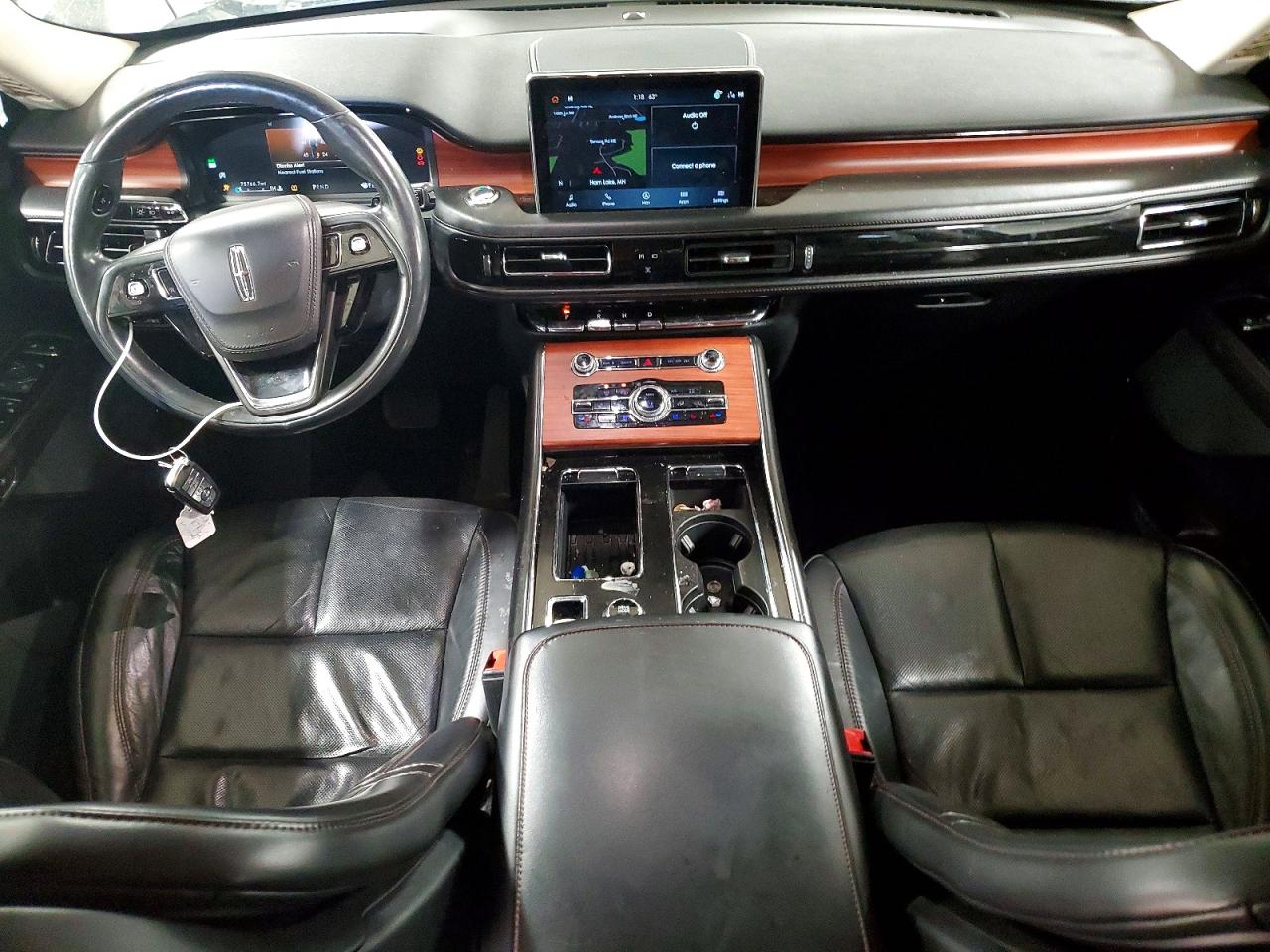 LINCOLN AVIATOR 2021 — 9