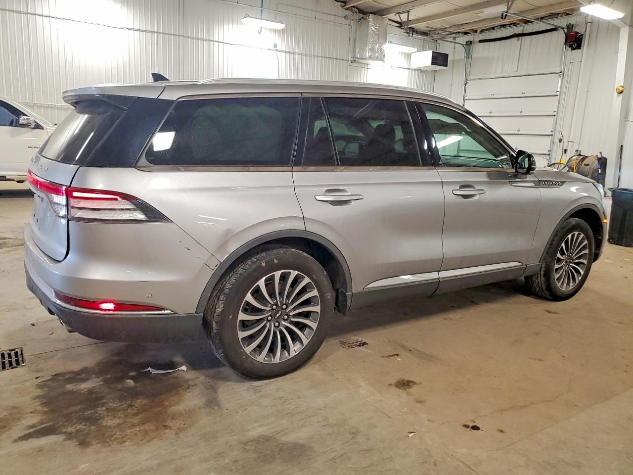 LINCOLN AVIATOR 2021 — 4