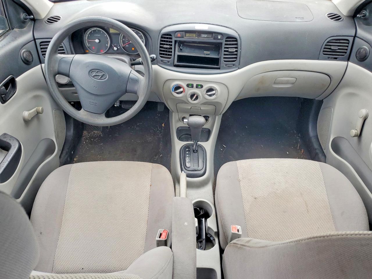 HYUNDAI ACCENT 2009 — 9