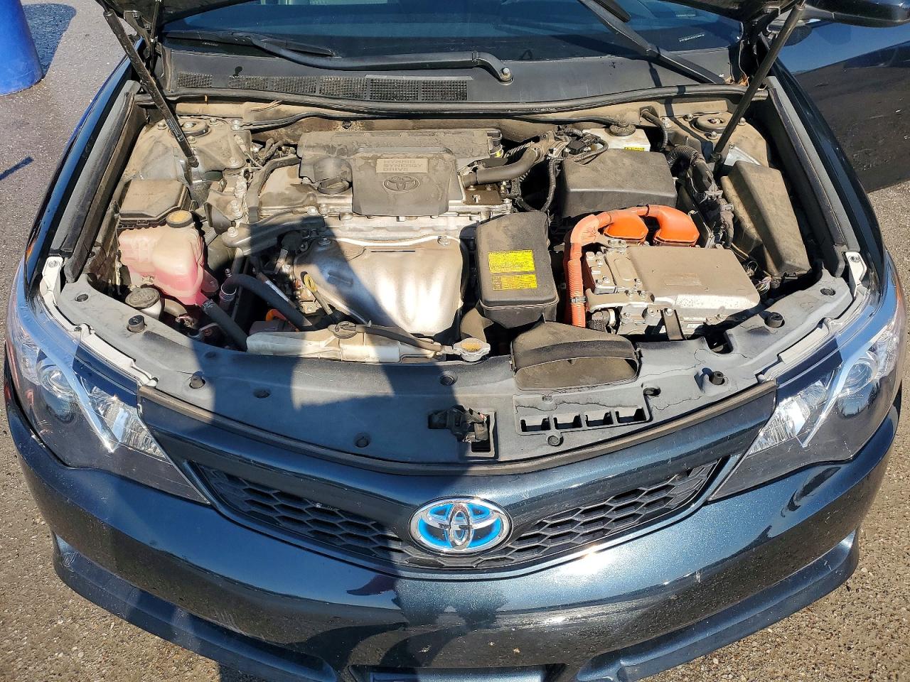 TOYOTA CAMRY HYBRID 2014 — 12