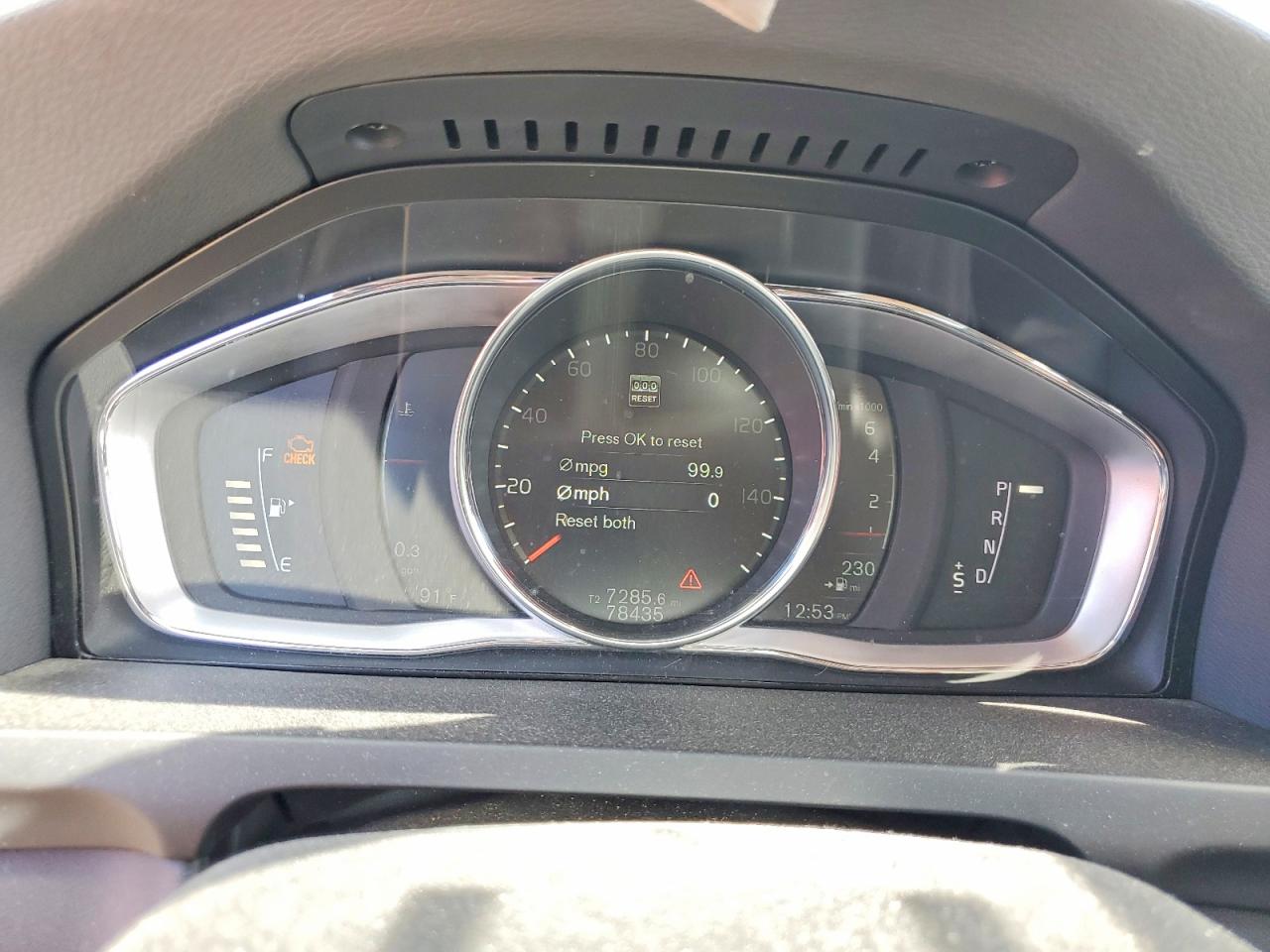 VOLVO S60 2018 — 10
