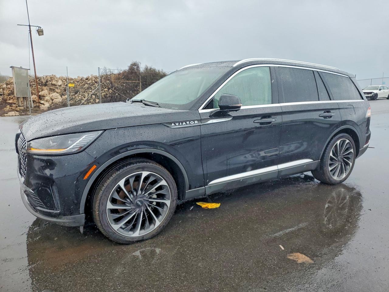 LINCOLN AVIATOR 2025 — 2