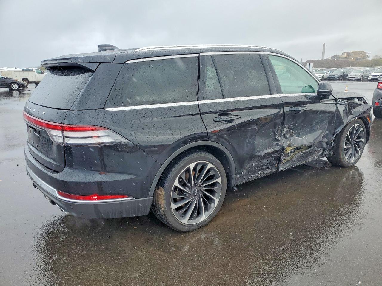 LINCOLN AVIATOR 2025 — 4