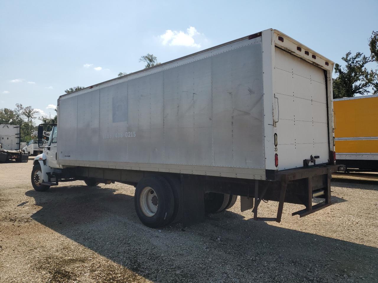 INTERNATIONAL 4000 2002 — 4