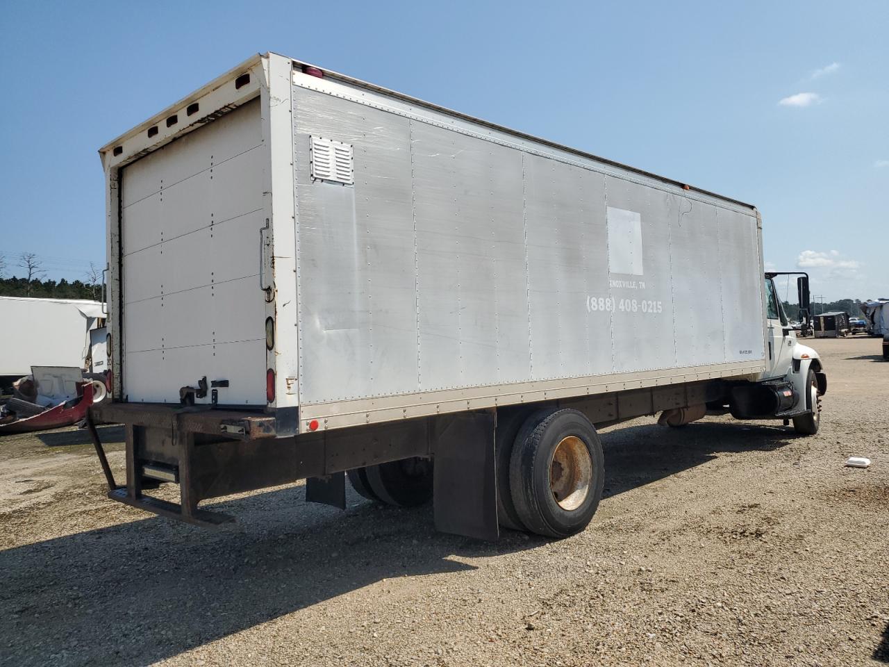 INTERNATIONAL 4000 2002 — 5