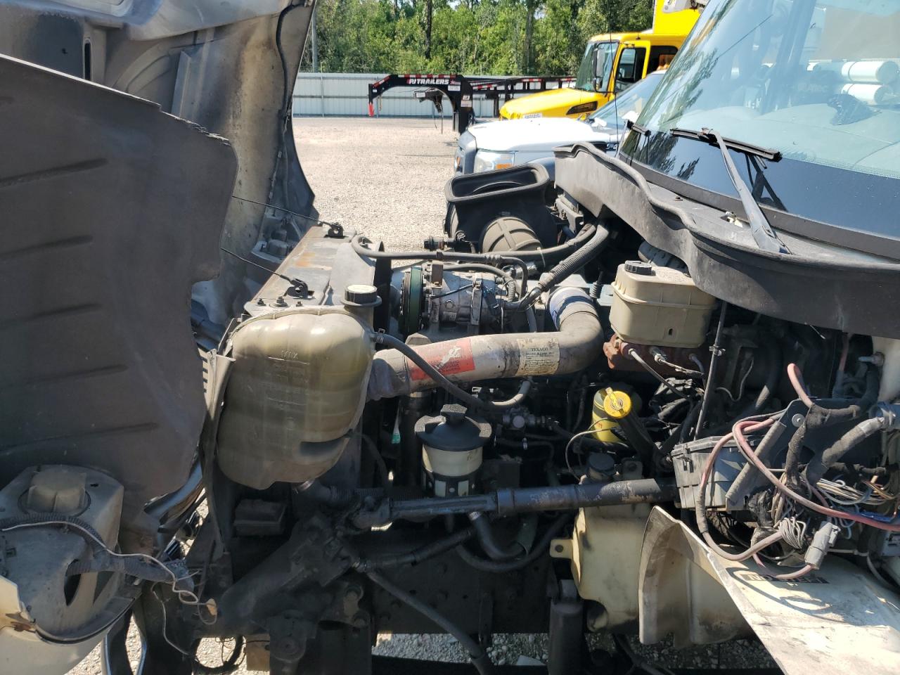 INTERNATIONAL 4000 2002 — 8