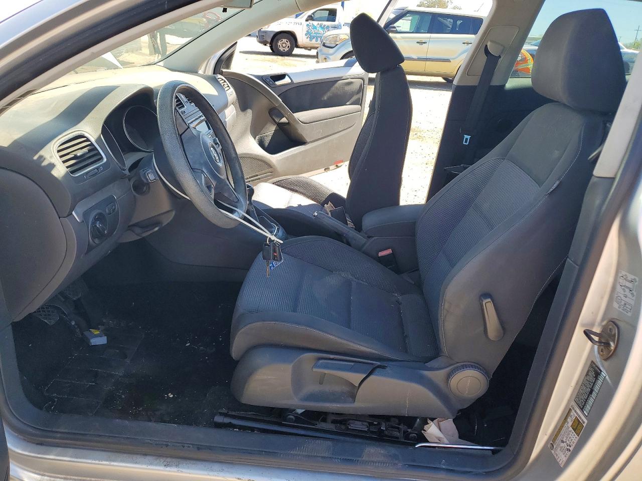 VOLKSWAGEN GOLF 2012 — 8