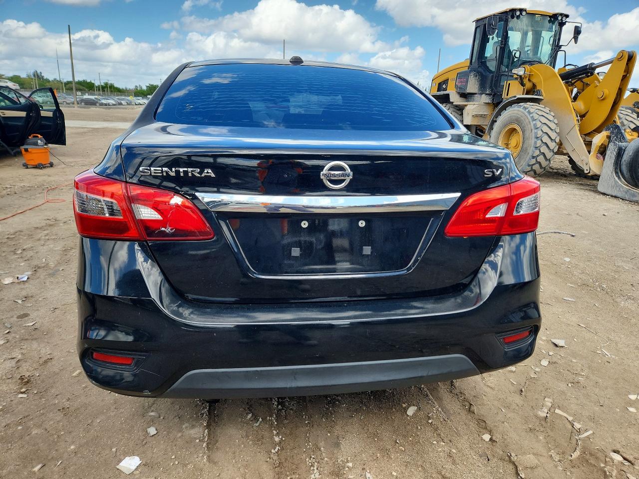 NISSAN SENTRA 2017 — 7